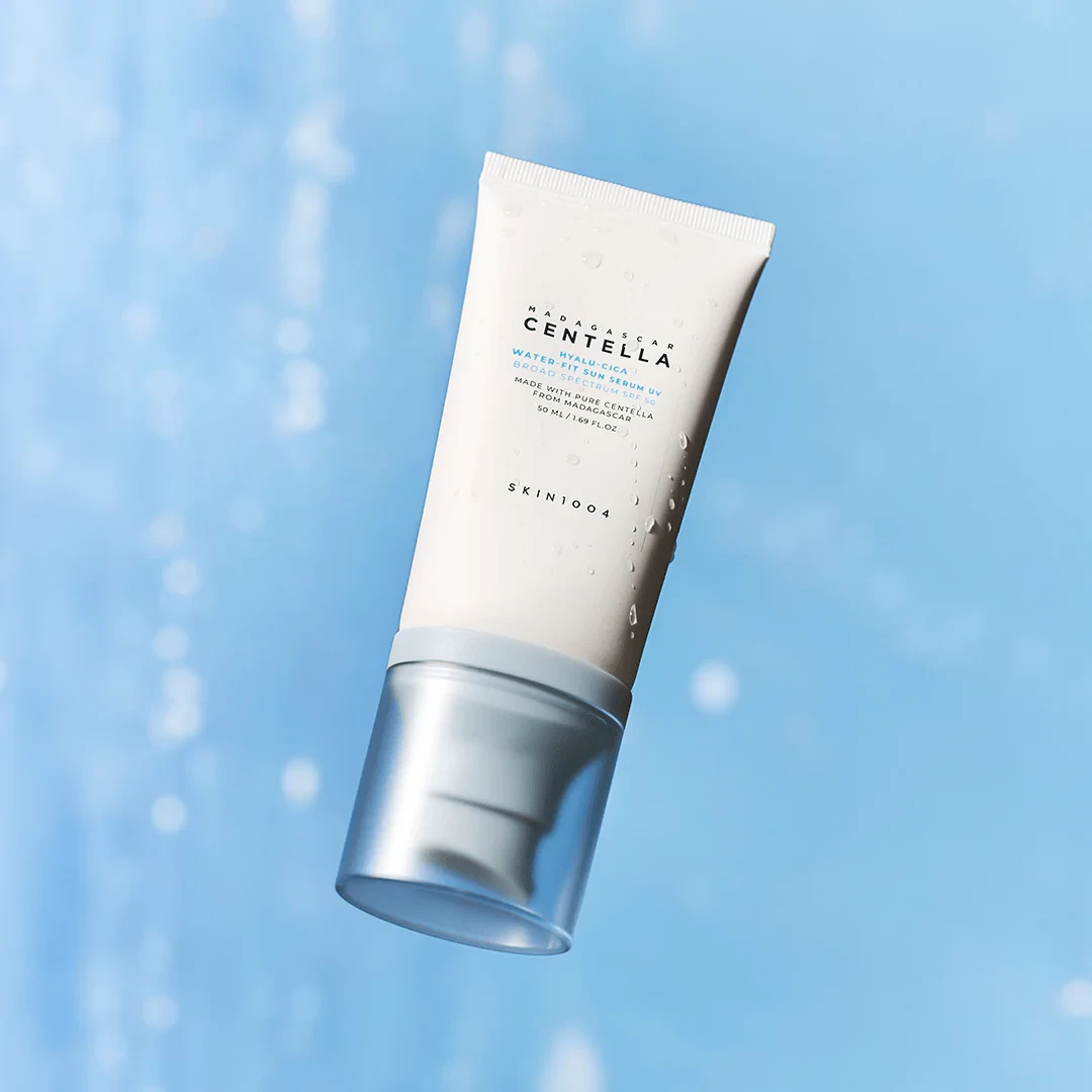 Skin1004 Hyalu-Cica Water-Fit Sun Serum SPF50+ PA++++ - Imagen 4