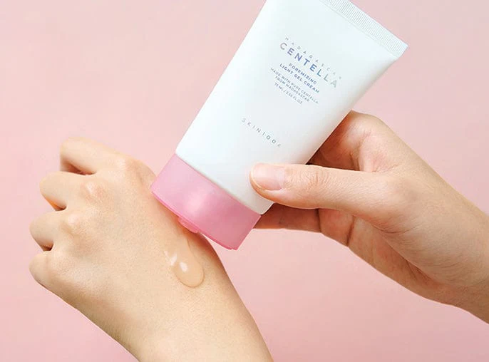 Textura gel fresca SKIN1004 - Poremizing Light Gel Cream hidratante