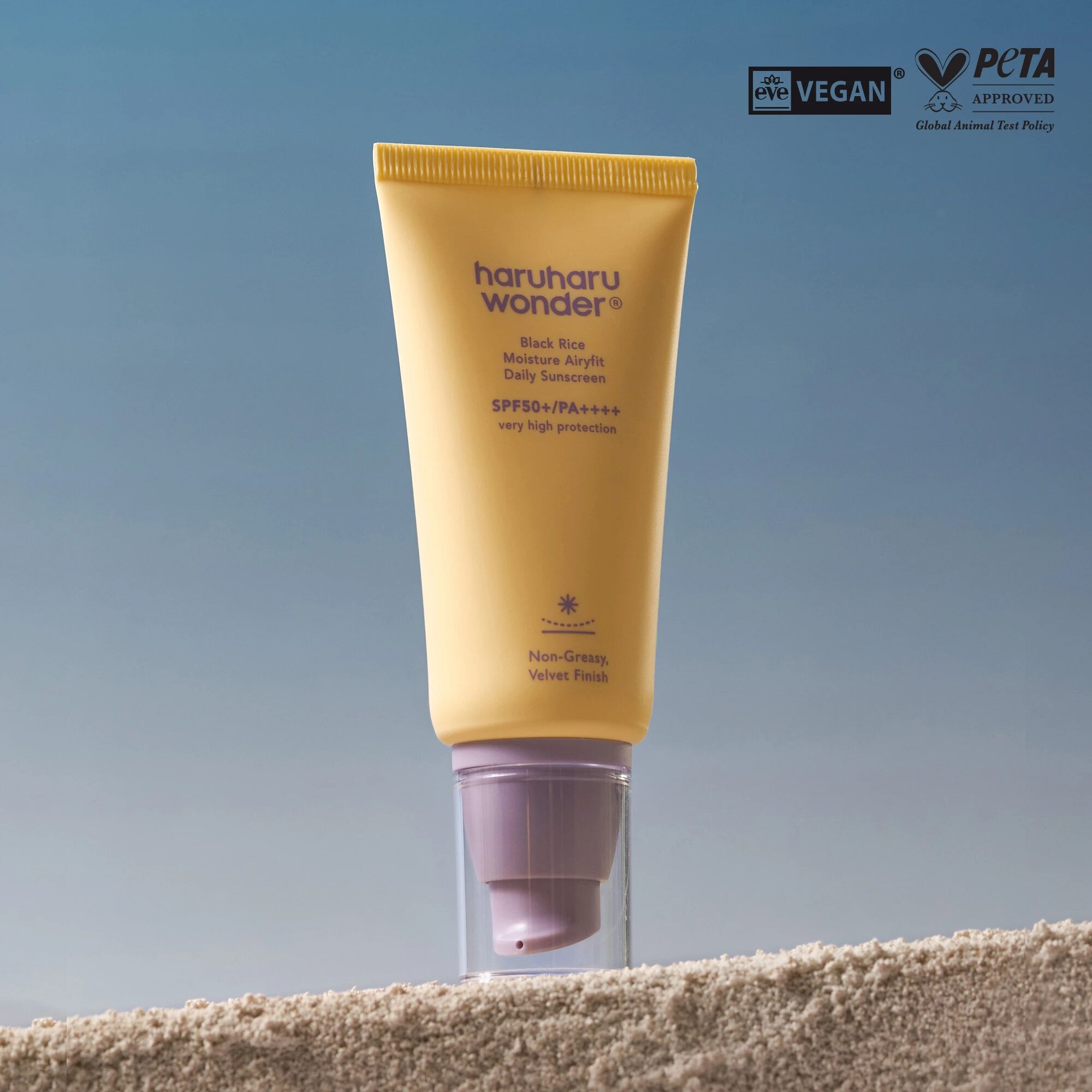 haruharu wonder Black Rice Moisture Airyfit Daily Sunscreen SPF50+ PA++++ - Textura y detalles